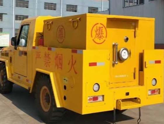 信州凯龙爆破器材运输车：保障爆破任务的安全运行
